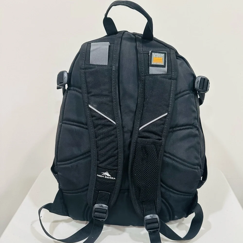 High Sierra Backpack Padded Black Book Travel Work‎ School Camping Bag